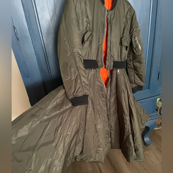 Bomber Jacket - Picture 6 of 12